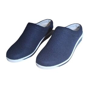 Cliffs By White Mountain Women's Comfort Mules Navy Blue  US Size 9.5